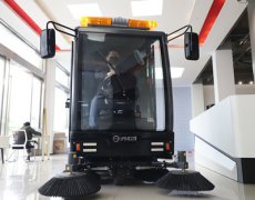 工業(yè)掃地機(jī)有哪些類型？怎么選擇