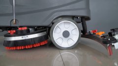 洗地機(jī)吸水扒無法下降？怎么調(diào)整